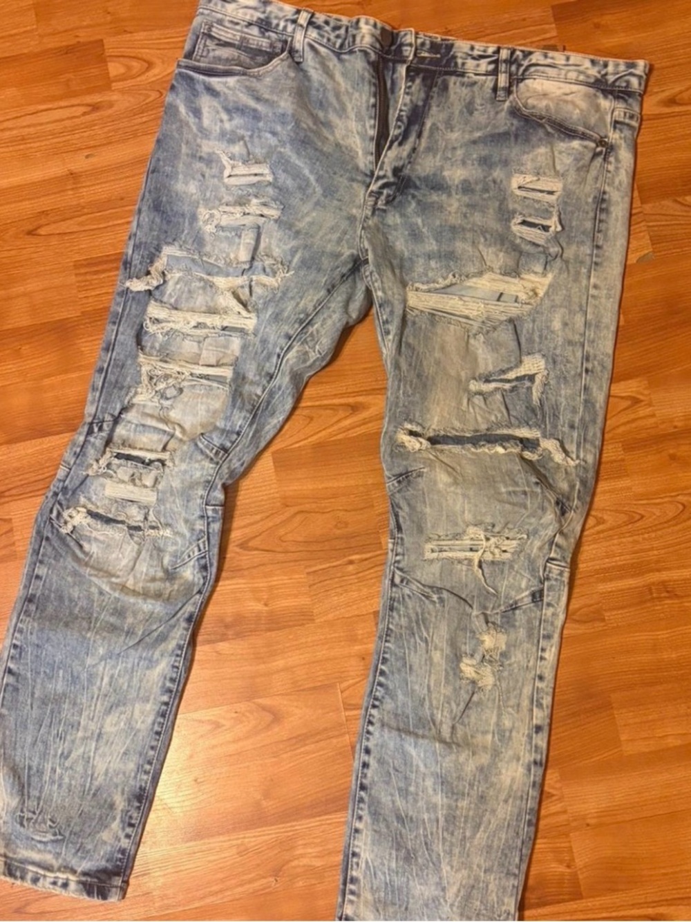 Slim Straight Distressed Light Blue Men’s Jeans